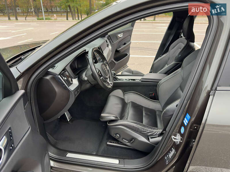 Позашляховик / Кросовер Volvo XC60 2020 в Києві фото 16 Позашляховик / Кросовер Volvo XC60 2020 в Києві