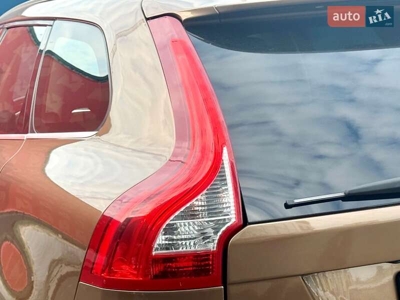 Позашляховик / Кросовер Volvo XC60 2012 в Києві фото 29 Позашляховик / Кросовер Volvo XC60 2012 в Києві