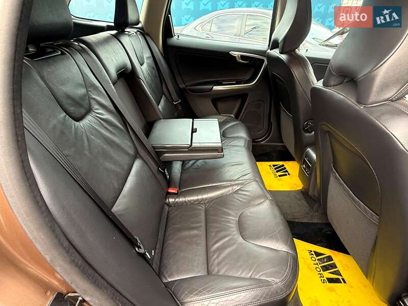 Позашляховик / Кросовер Volvo XC60 2012 в Києві фото 55 Позашляховик / Кросовер Volvo XC60 2012 в Києві