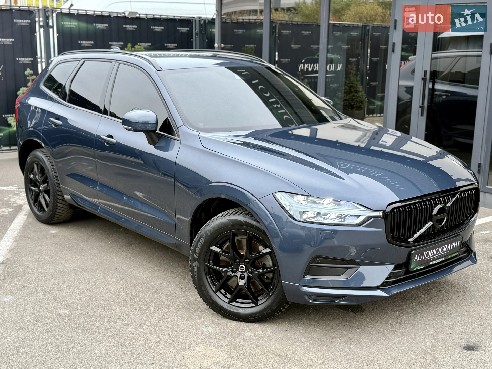 2017 Volvo XC60 - фото 1