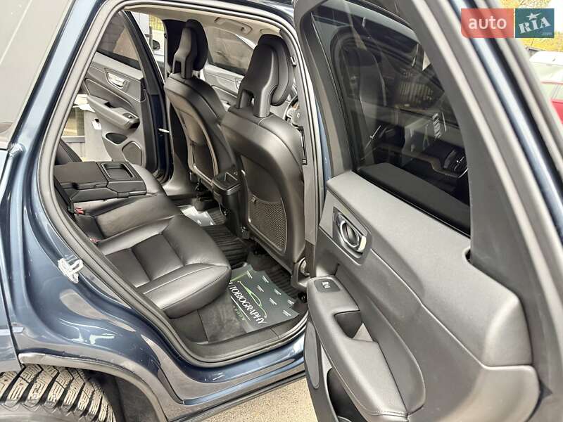Позашляховик / Кросовер Volvo XC60 2017 в Києві фото 41 Позашляховик / Кросовер Volvo XC60 2017 в Києві