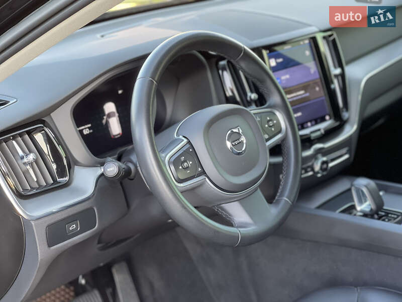 Позашляховик / Кросовер Volvo XC60 2023 в Чернівцях фото 6 Позашляховик / Кросовер Volvo XC60 2023 в Чернівцях