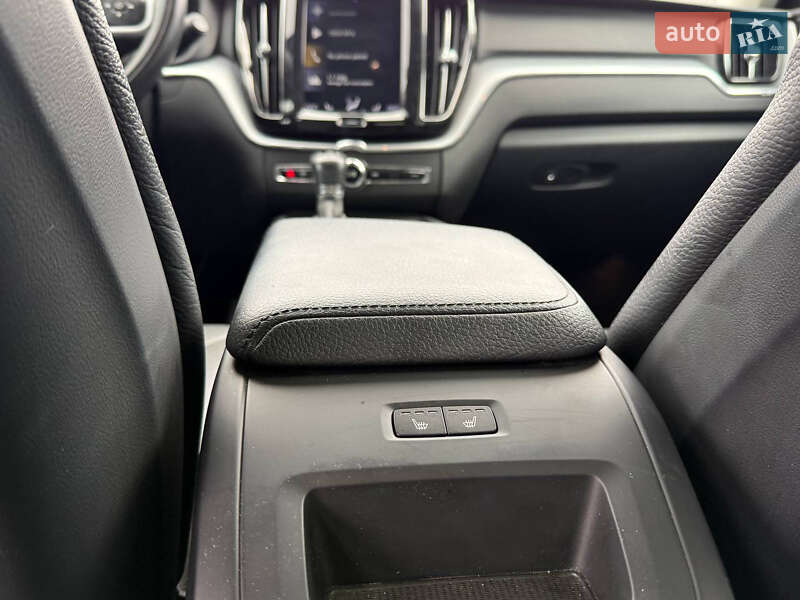 Позашляховик / Кросовер Volvo XC60 2018 в Луцьку фото 21 Позашляховик / Кросовер Volvo XC60 2018 в Луцьку