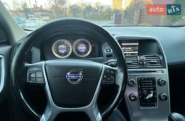 Позашляховик / Кросовер Volvo XC60 2011 в  фото 14 Позашляховик / Кросовер Volvo XC60 2011 в