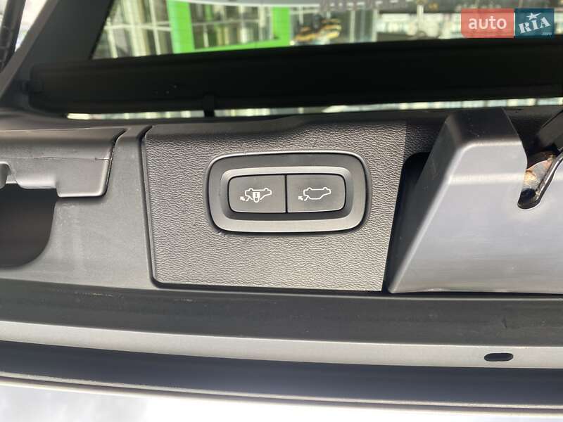 Внедорожник / Кроссовер Volvo XC60 2019 в Луцке фото 23 Внедорожник / Кроссовер Volvo XC60 2019 в Луцке