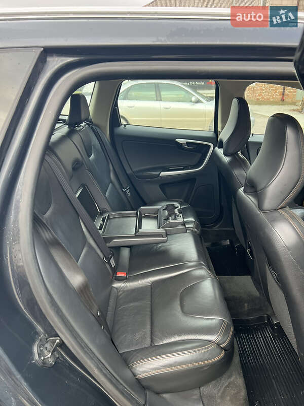 Внедорожник / Кроссовер Volvo XC60 2010 в Каменском фото 7 Внедорожник / Кроссовер Volvo XC60 2010 в Каменском