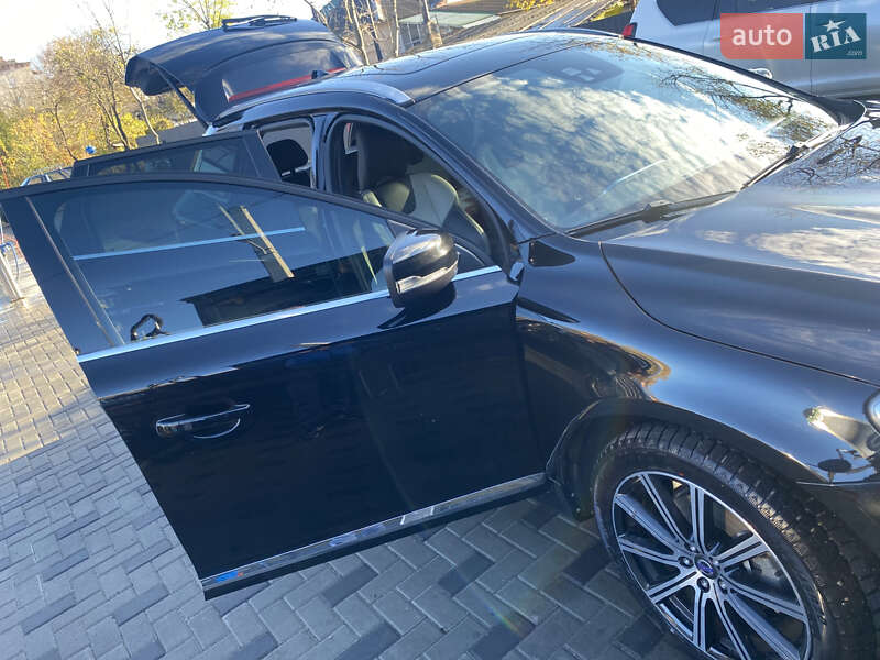 Позашляховик / Кросовер Volvo XC60 2015 в Шепетівці