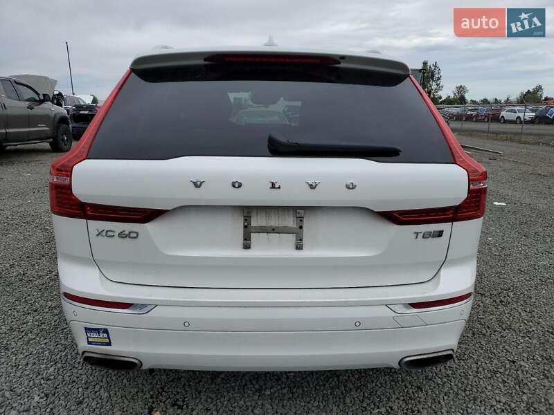 Внедорожник / Кроссовер Volvo XC60 2018 в Харькове