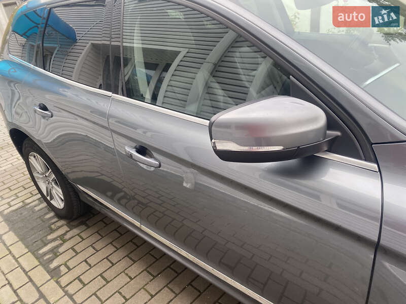 Внедорожник / Кроссовер Volvo XC60 2016 в Обухове фото 15 Внедорожник / Кроссовер Volvo XC60 2016 в Обухове