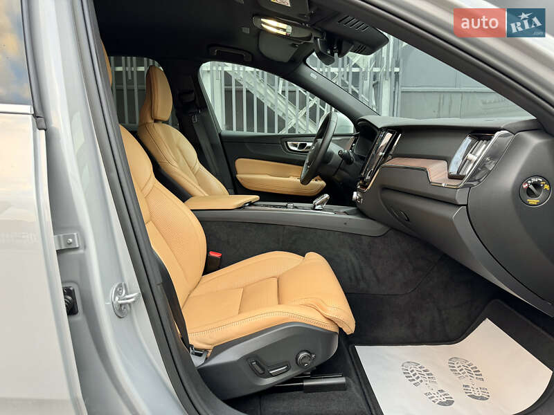 Позашляховик / Кросовер Volvo XC60 2022 в Києві фото 36 Позашляховик / Кросовер Volvo XC60 2022 в Києві