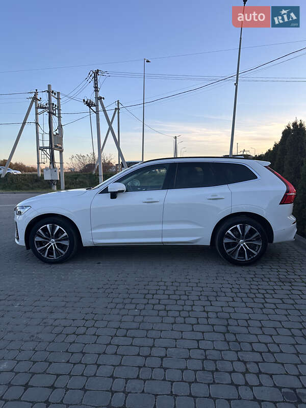 Позашляховик / Кросовер Volvo XC60 2022 в Львові