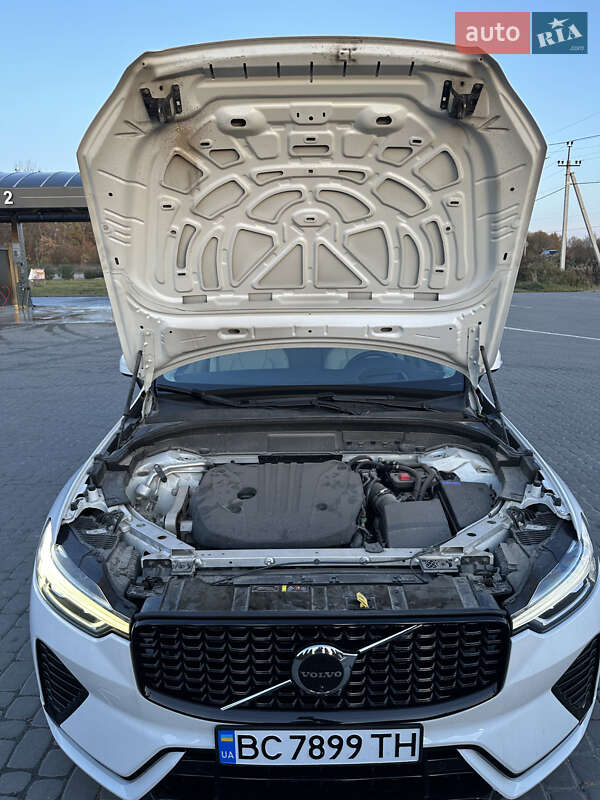 Позашляховик / Кросовер Volvo XC60 2022 в Львові