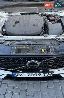 Внедорожник / Кроссовер Volvo XC60 2022 в Львове