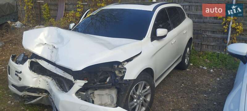 Внедорожник / Кроссовер Volvo XC60 2016 в Киеве фото 7 Внедорожник / Кроссовер Volvo XC60 2016 в Киеве