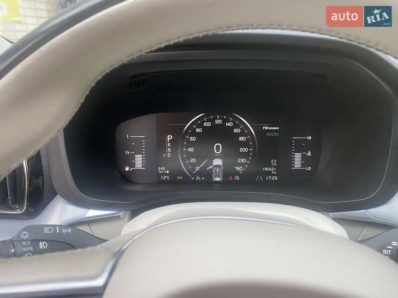 Позашляховик / Кросовер Volvo XC60 2018 в Тернополі фото 28 Позашляховик / Кросовер Volvo XC60 2018 в Тернополі