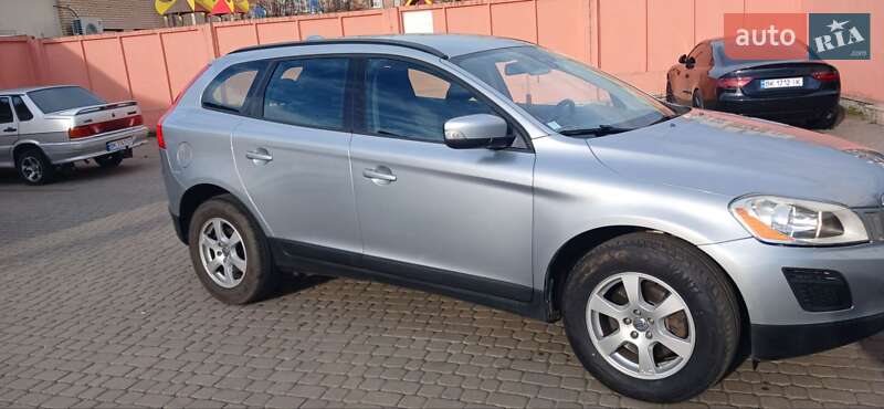 Позашляховик / Кросовер Volvo XC60 2010 в Дубні