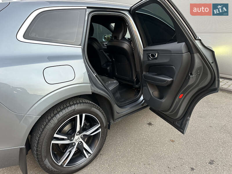 Внедорожник / Кроссовер Volvo XC60 2018 в Киеве фото 37 Внедорожник / Кроссовер Volvo XC60 2018 в Киеве