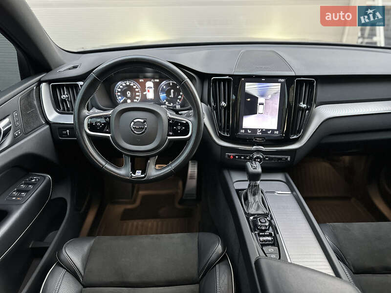 Внедорожник / Кроссовер Volvo XC60 2018 в Киеве фото 43 Внедорожник / Кроссовер Volvo XC60 2018 в Киеве