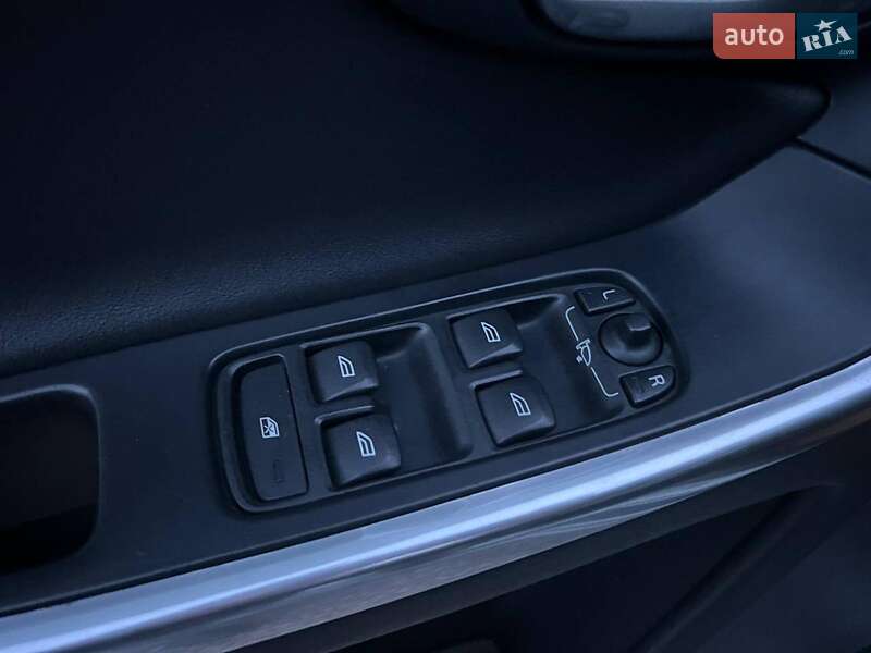 Внедорожник / Кроссовер Volvo XC60 2013 в Львове