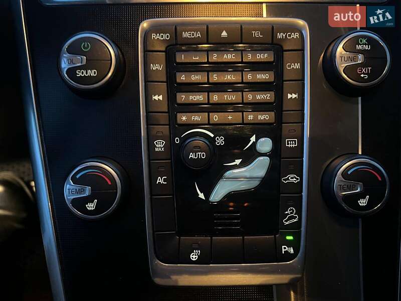 Внедорожник / Кроссовер Volvo XC60 2013 в Львове