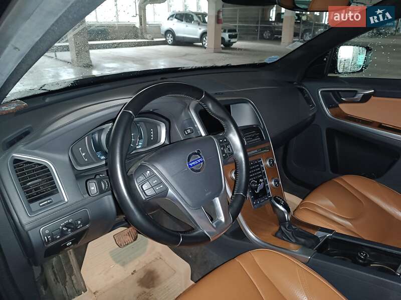 Внедорожник / Кроссовер Volvo XC60 2014 в Одессе фото 11 Внедорожник / Кроссовер Volvo XC60 2014 в Одессе