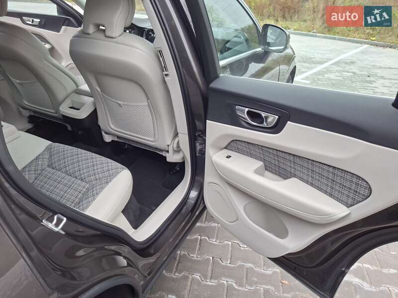 Внедорожник / Кроссовер Volvo XC60 2020 в Бережанах