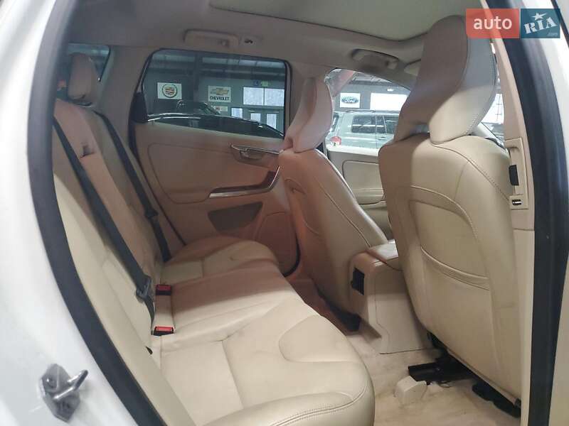 Внедорожник / Кроссовер Volvo XC60 2015 в Тернополе фото 11 Внедорожник / Кроссовер Volvo XC60 2015 в Тернополе