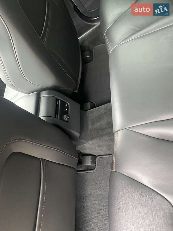 Внедорожник / Кроссовер Volvo XC60 2017 в Ровно фото 10 Внедорожник / Кроссовер Volvo XC60 2017 в Ровно