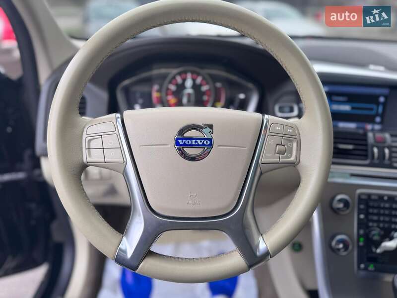 Внедорожник / Кроссовер Volvo XC60 2012 в Киеве фото 48 Внедорожник / Кроссовер Volvo XC60 2012 в Киеве