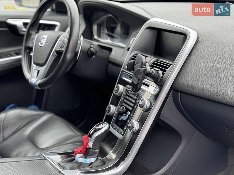 Позашляховик / Кросовер Volvo XC60 2015 в Львові фото 23 Позашляховик / Кросовер Volvo XC60 2015 в Львові
