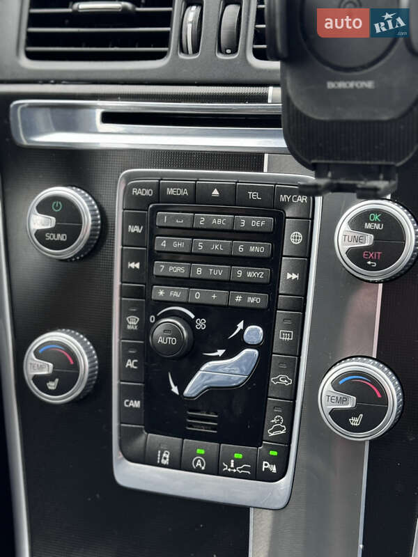 Позашляховик / Кросовер Volvo XC60 2015 в Львові фото 36 Позашляховик / Кросовер Volvo XC60 2015 в Львові