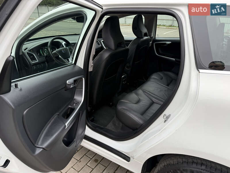 Позашляховик / Кросовер Volvo XC60 2013 в Луцьку фото 18 Позашляховик / Кросовер Volvo XC60 2013 в Луцьку