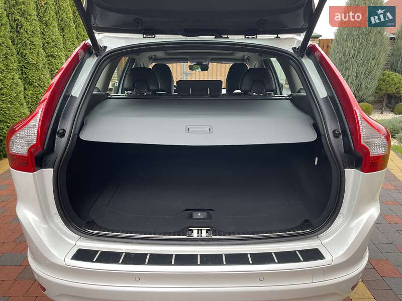 Позашляховик / Кросовер Volvo XC60 2016 в Луцьку фото 36 Позашляховик / Кросовер Volvo XC60 2016 в Луцьку