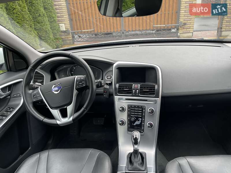 Позашляховик / Кросовер Volvo XC60 2016 в Луцьку фото 59 Позашляховик / Кросовер Volvo XC60 2016 в Луцьку