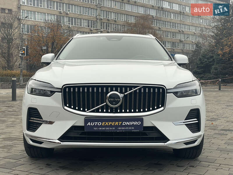 Позашляховик / Кросовер Volvo XC60 2024 в Дніпрі