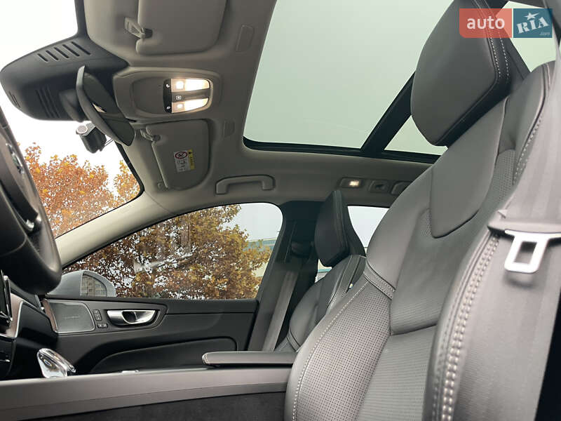 Позашляховик / Кросовер Volvo XC60 2024 в Дніпрі