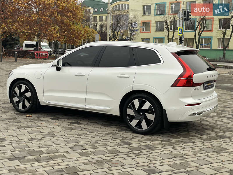 Позашляховик / Кросовер Volvo XC60 2024 в Дніпрі