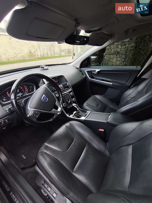 Позашляховик / Кросовер Volvo XC60 2015 в Стрию