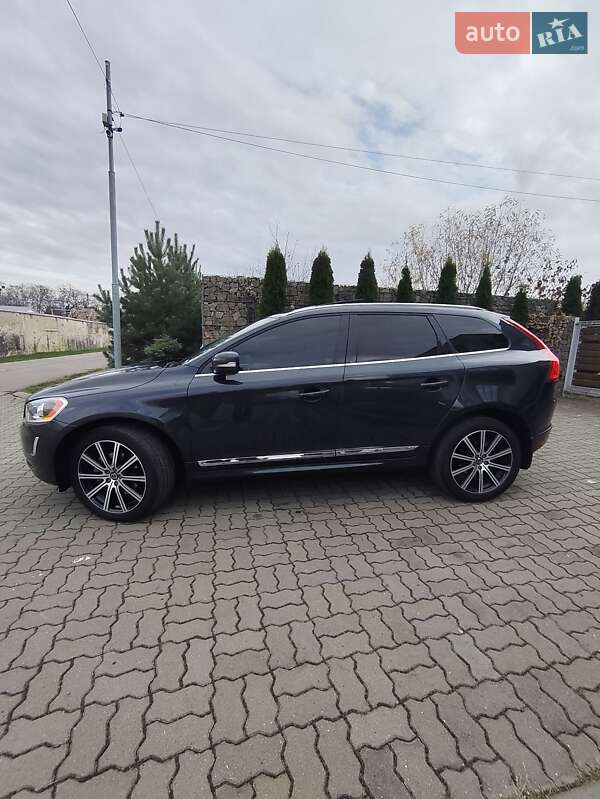 Позашляховик / Кросовер Volvo XC60 2015 в Стрию