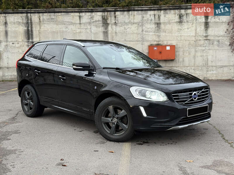 Внедорожник / Кроссовер Volvo XC60 2015 в Ровно