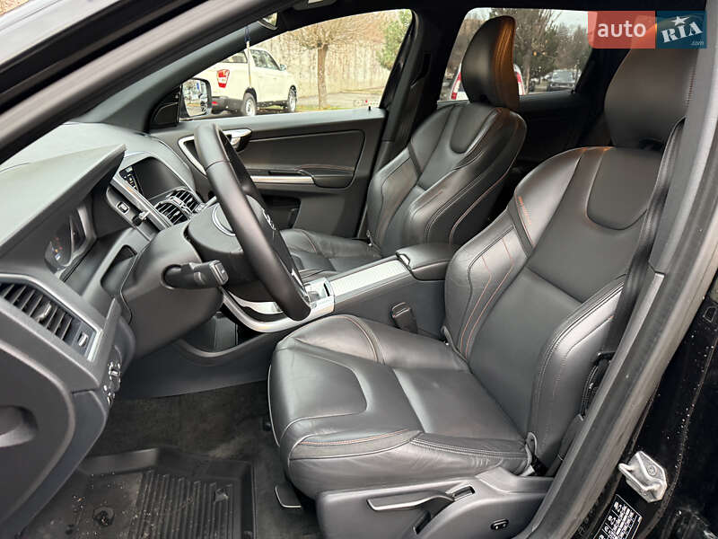 Внедорожник / Кроссовер Volvo XC60 2015 в Ровно