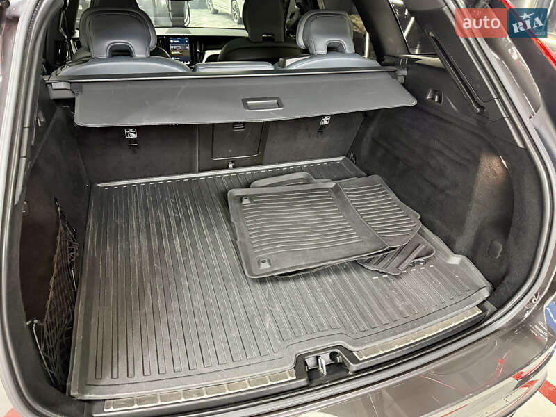 Внедорожник / Кроссовер Volvo XC60 2021 в Днепре фото 27 Внедорожник / Кроссовер Volvo XC60 2021 в Днепре