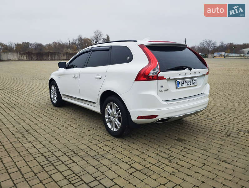 Внедорожник / Кроссовер Volvo XC60 2015 в Одессе фото 3 Внедорожник / Кроссовер Volvo XC60 2015 в Одессе