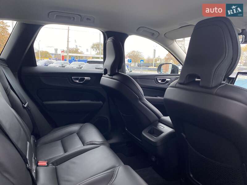 Позашляховик / Кросовер Volvo XC60 2025 в Дніпрі фото 19 Позашляховик / Кросовер Volvo XC60 2025 в Дніпрі