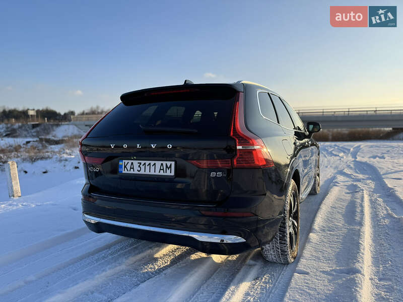 Внедорожник / Кроссовер Volvo XC60 2022 в Ирпене