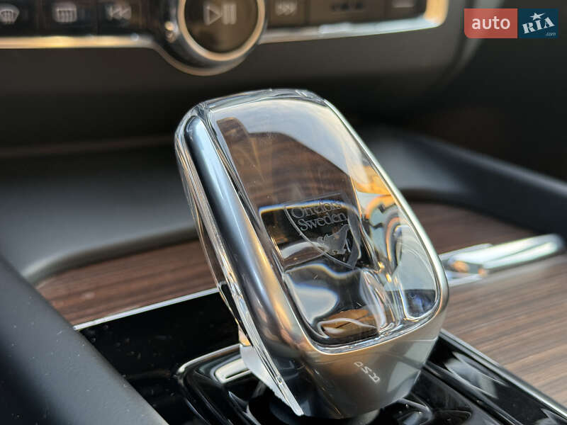 Внедорожник / Кроссовер Volvo XC60 2022 в Ирпене