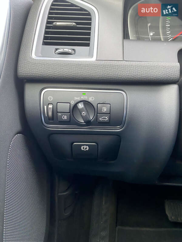 Внедорожник / Кроссовер Volvo XC60 2017 в Владимире фото 19 Внедорожник / Кроссовер Volvo XC60 2017 в Владимире