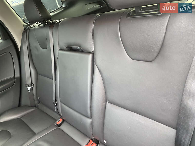 Внедорожник / Кроссовер Volvo XC60 2017 в Владимире фото 25 Внедорожник / Кроссовер Volvo XC60 2017 в Владимире