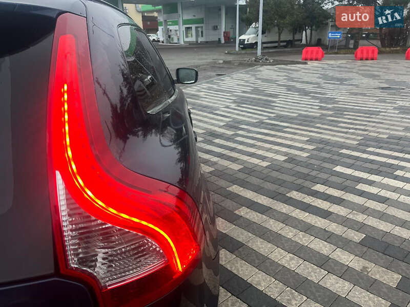 Внедорожник / Кроссовер Volvo XC60 2013 в Оброшином