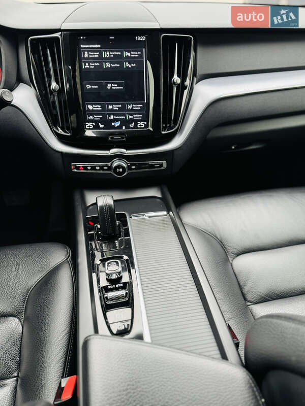 Позашляховик / Кросовер Volvo XC60 2020 в Лохвиці